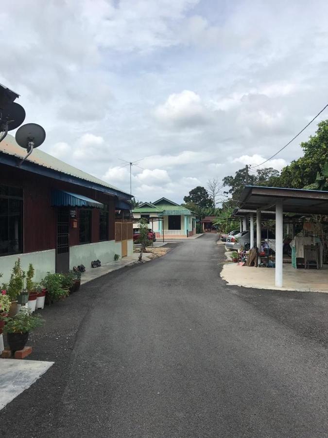 Opro S&S Homestay Pagoh Malay Only Muar Luaran gambar